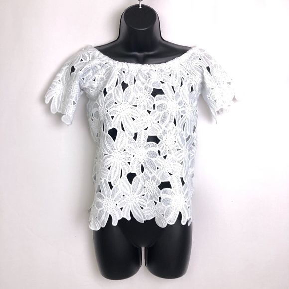 Dizzy Gal Tops - 🦄2/$20 Dizzy Gal Floral Lace Romantic Boho Top